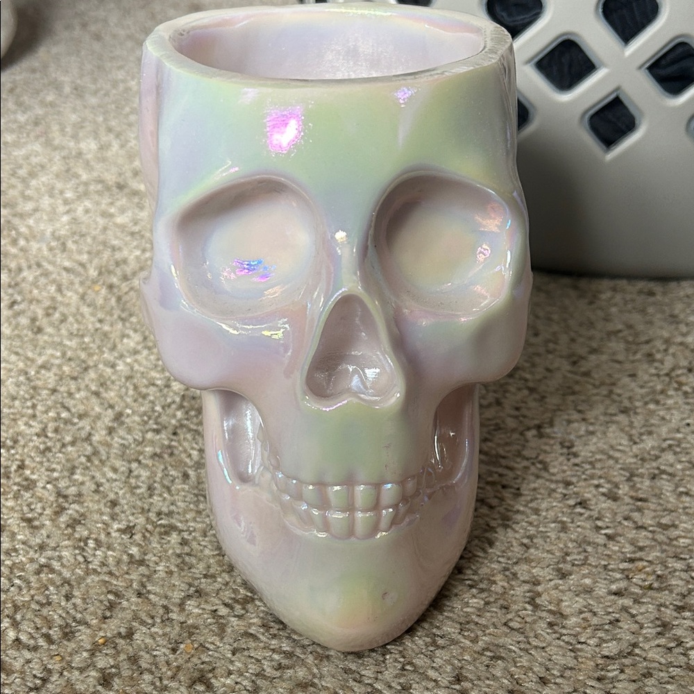 Skull makeup brush holder